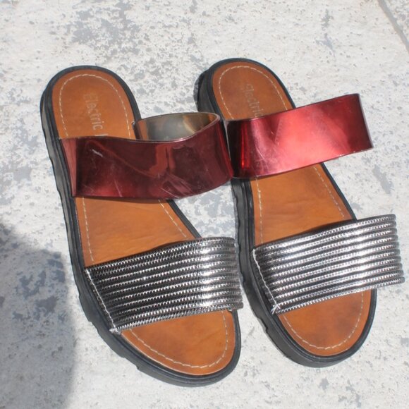 Electric Karma Red & Silver Sandals Woman Size 8 Glitter Shiny Slip On Metallic - Picture 10 of 10